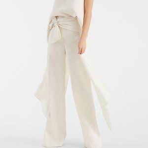 Sachin and Babi Whitley Pants Ivory size 2 - Flare leg with bow detail